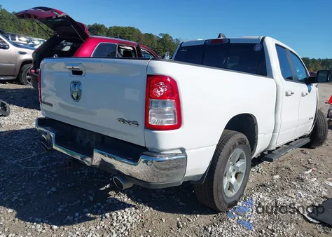 2019 Ram 1500 Big Horn/Lone Star 4X4 6'4 Box z USA, uszkodzony, nr VIN 1C6SRFBT2KN833191